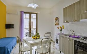 Arricàmpati Family Apartment&Rooms