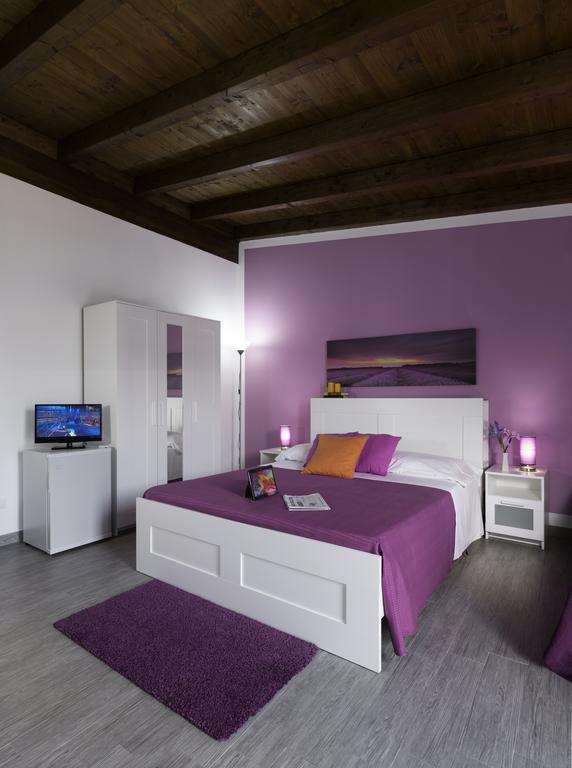 Arricàmpati Family Apartment&Rooms Carini Chambre photo