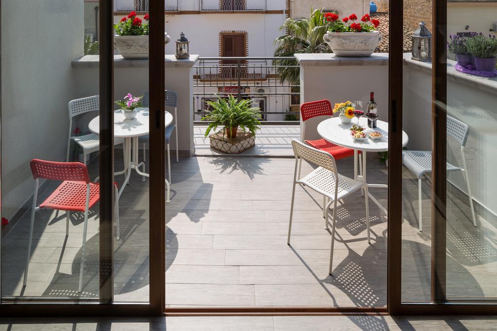 Arricàmpati Family Apartment&Rooms Carini Extérieur photo