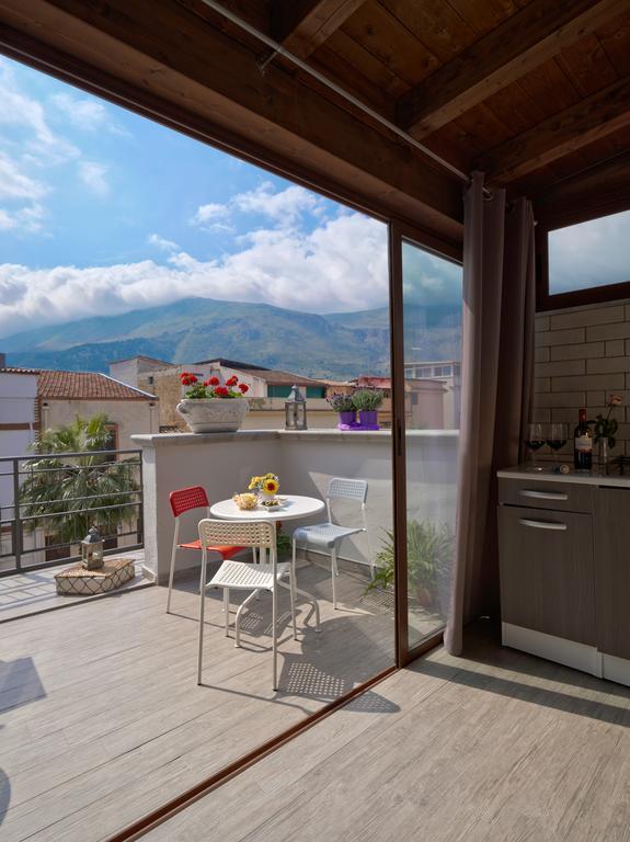 Arricàmpati Family Apartment&Rooms Carini Extérieur photo